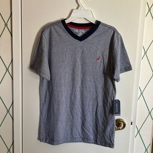 Nautica short sleeve T-shirt, size L.